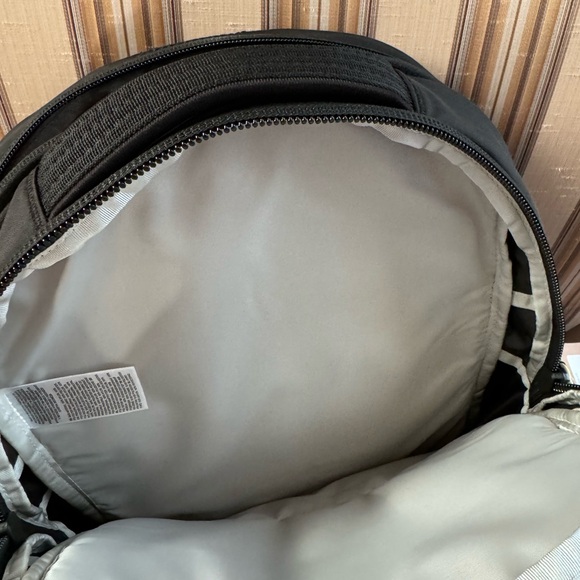 THE NORTH FACE BOREALIS backpack NWT - Picture 3 of 8